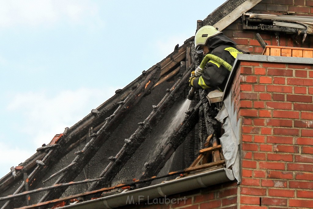 Feuer Koeln Junkersdorf Duerenerstr JK P11.jpg